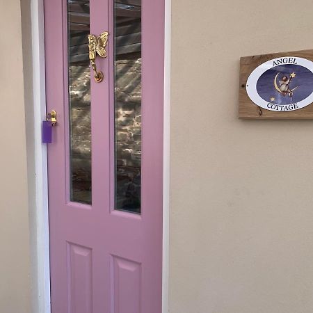 Cottage With Outstanding Views Velindre  Экстерьер фото